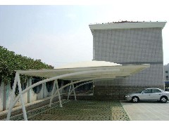 選擇鋁合金車棚顏色時(shí)可以從幾個(gè)方面考慮？